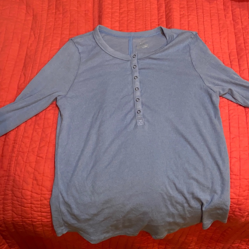 Aerie top